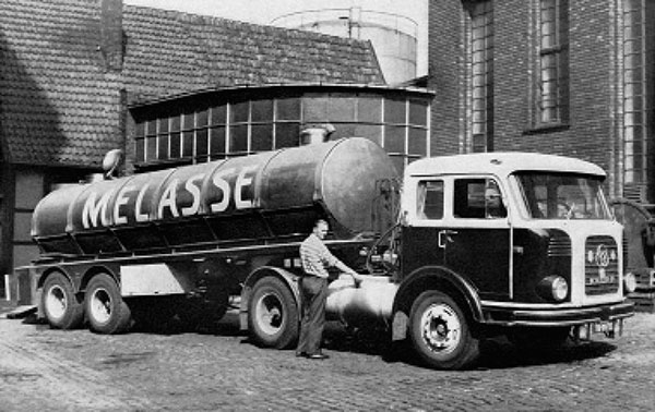 Melasse-Tankwagen 1950er Jahre R. Moormann